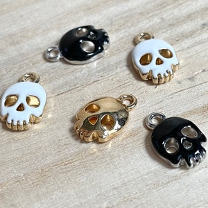 Skull Charm, Tiny, Clip On / Phone / Keychain Charm, Gold or Silver Plated, Black /  White Enamel, Skull Pendant, Halloween Jewelry, Gift