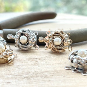 Flower Clasp, 1 pc, Two / Three Strands Clasp, Brass Box Clasp, Flower Box Clasp, Silver / Gold Plated, Pearl Flower Clasp