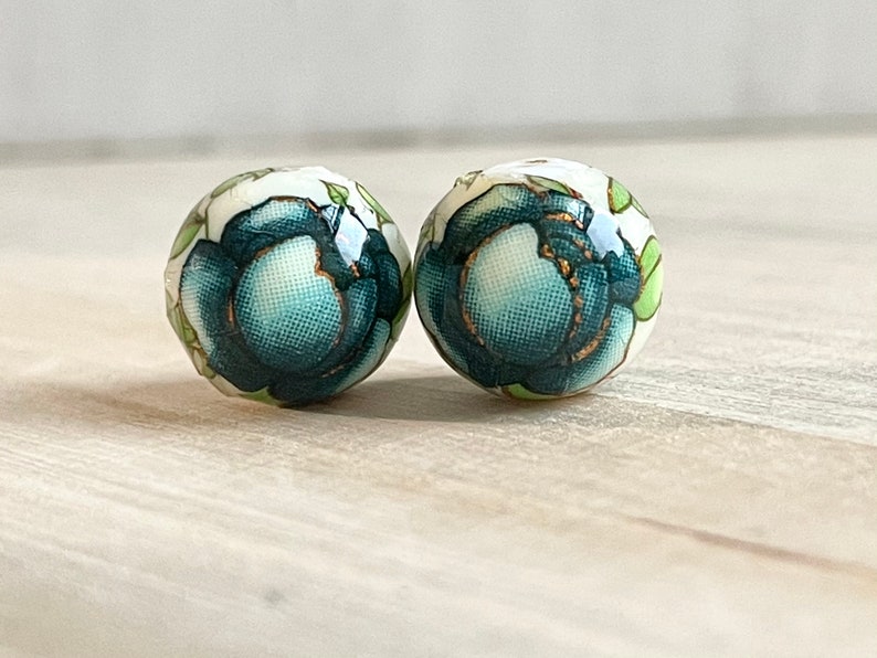 10mm Japanese Tensha Beads Round Beads Japanese Beads Focal Beads Decal Beads 2 pcs White Beads Navy Blue Rose