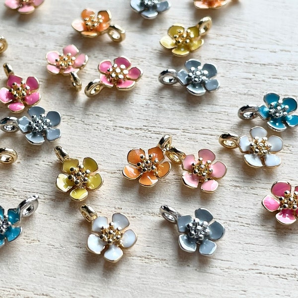 Tiny Forget Me Not Flower Charm, Clip On / Keychain / Phone Charm, Blue / Pink / White / Orange / Yellow Enamel Flower Pendant, DIY