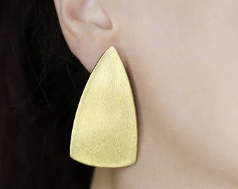 Mutige Ohrringe Gold Ohrclips in gold Abstrakter Schmuck Statement Design Handgemachte Ohrringe Trendy Schmuck für Frauen Accessoires Geschenk