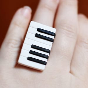 Piano ring Music jewelry Keyboard ring White and black Music ring Musical instrument ring Pianist gift Musician ring Piano jewelry Statement