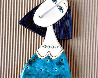 Figurine en céramique, Art en céramique, Céramique faite main, Décoration d'intérieur - « Fille à la robe bleue »