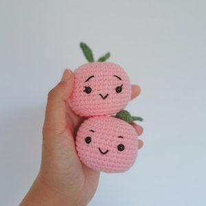 Squeeze Ball / Stress Ball Peach PDF Pattern