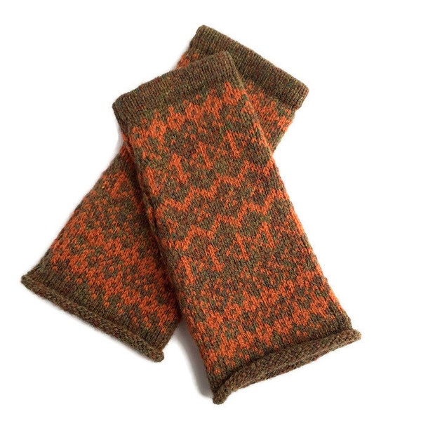 Gants sans doigts à motifs Fair Isle, chauffe-poignets dans les tons automnaux en laine Shetland et orange ambre vif