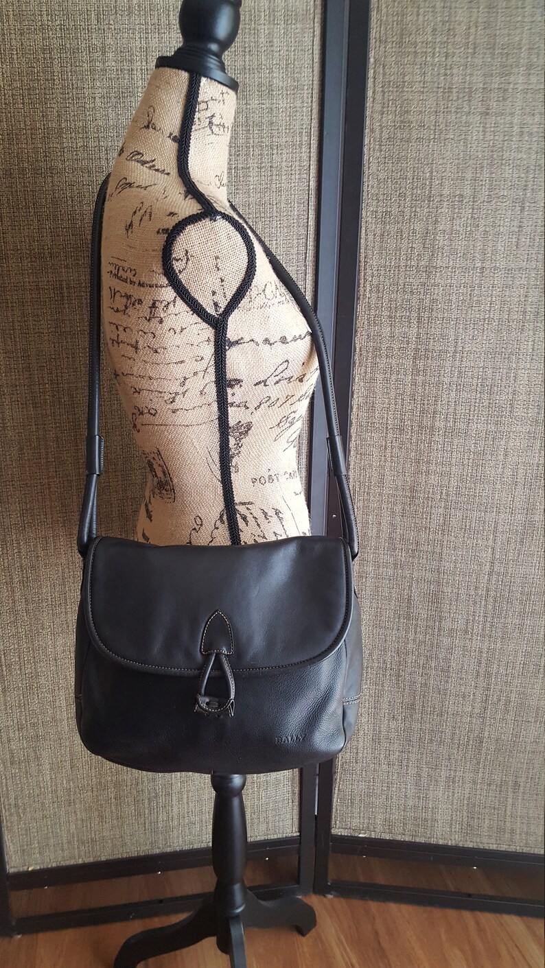 bally hobo bag