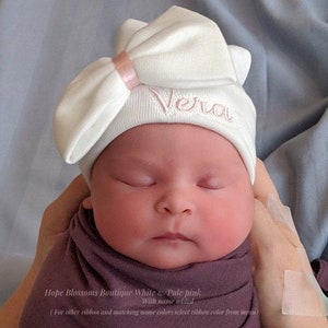 Personalized baby girl gift - Baby girl hospital hat with bow - Newborn hat girl - newborn hospital hat girl - Newborn baby gift personalize