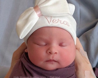 Personalized baby girl gift - Baby girl hospital hat with bow - Newborn hat girl - newborn hospital hat girl - Newborn baby gift personalize