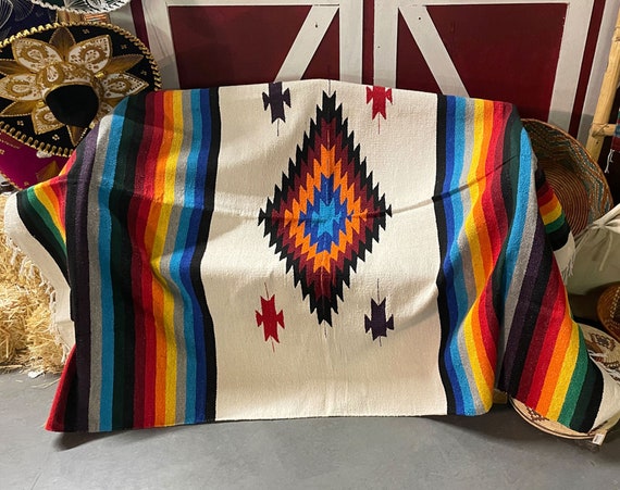 069082● SEVEN BY SEVEN MEXICAN BLANKET Amazon.com: Open Road Goods Bright Blue Mexican Blanket