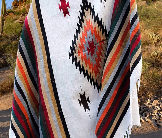 069082● SEVEN BY SEVEN MEXICAN BLANKET 069082○ SEVEN BY SEVEN MEXICAN BLANKET Amazon.com: SARAPE