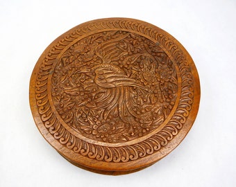 Vintage Colonial Indonesian Art Deco hand carved teak wood box, Indonesia, ca. 1930s