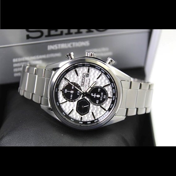 SEIKO  Solar White Dial Men's Watch Item No. SSC76