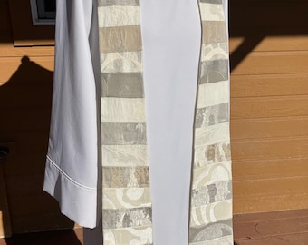 Étole unique pour le clergé de Pâques