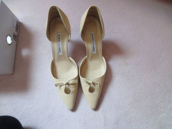 MANOLO BLAHNIK STILETTOS