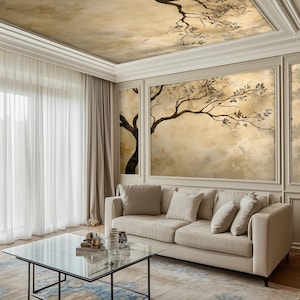 Puede incluir: Salón con sofá beige, mesa de centro de cristal y alfombra con detalles azules. Las paredes presentan un mural de un árbol sobre un fondo beige y marrón. El techo también tiene un mural de árbol. Cortinas blancas transparentes y cortinas beige enmarcan una gran ventana.