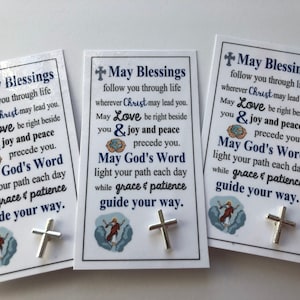 PIN CRUZ - Tarjeta de bendiciones Dios te bendiga Charm regalo, amiga, vecina, hermana, mamá, te amo, Bendiciones, tarjeta de regalo laminada, palabra de dios