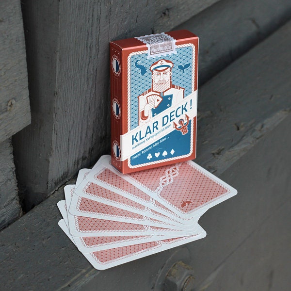 Maritimes Kartenspiel "Klar Deck", großes Blatt, kupferfarbene Rückseiten. Maritime Design Spielkarten als Mitbringsel oder Gastgeschenk.