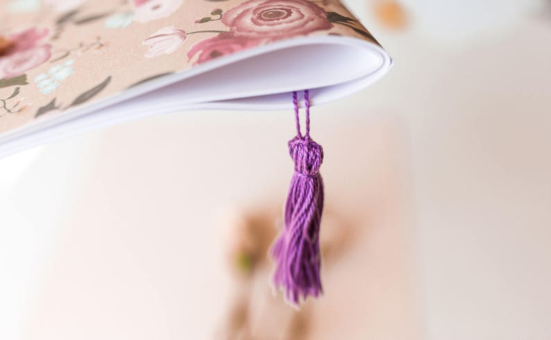 Handmade Embossed Bookmarks, Custom Bookmarks, Patterned Bookmarks, Cute Bookmarks, Pretty Bookmarks, Tassel Bookmark, Paper Bookmarks bild 3