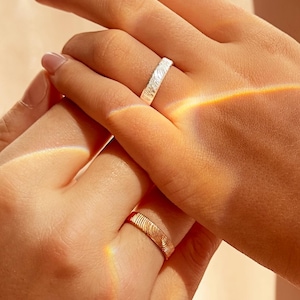 Custom Fingerprint Ring Set • Couples Personalized Wedding Bands • Engraved Memorial or Promise Rings • Gift for Him or Her [4mm + 6mm]