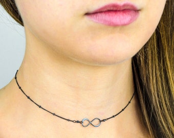 Zierliche Infinity-Halsband, schwarzes Halsband, Halsband in schwarz Sterlingsilber, Tiny Unendlichkeit Halskette geschichteten zierliche Choker Halskette