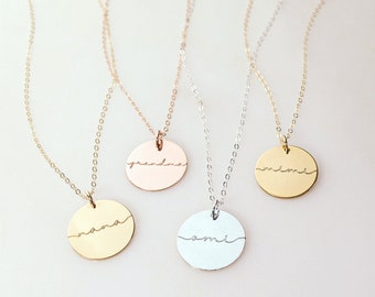 Personalized Grandma Disc Necklace・Custom Engraved Dainty Necklace・Rose Gold Pendant Necklace・Gift for Nana・Valentines Day Gift for Mom