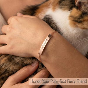 Custom Pet Name and Paw Print Bracelet – Personalized Pet Memorial ...