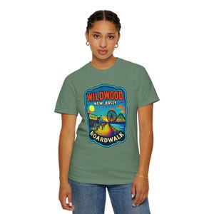 Wildwood Boardwalk T-Shirt: Retro Sommer Strand Vibes Bild 8