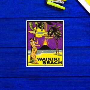 Adesivo vintage de palmeiras oceânicas com vulcão Hula, praia de Waikiki, Havaí, 3,7 pol.