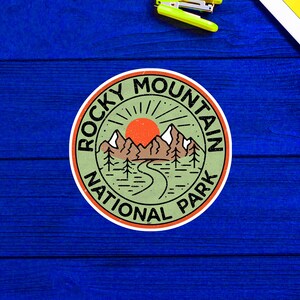 Pegatina para portátil de 7,6 cm del Parque Nacional de las Montañas Rocosas y las Montañas de Colorado