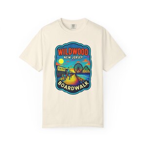 Wildwood Boardwalk T-Shirt: Retro Sommer Strand Vibes Bild 3