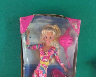 hot skatin barbie