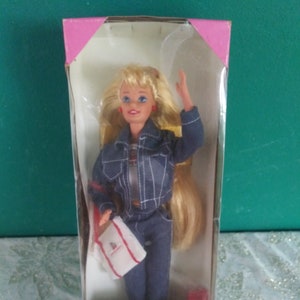 Barbie chuck e cheese sale