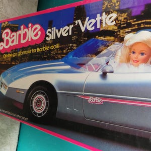Mattel Vintage 1980&#39;s Barbie Silver Vette Car