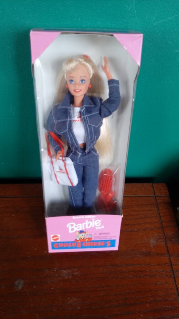 chuck e cheese barbie