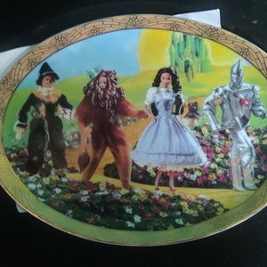 Enesco Wizard of Oz plate and Ornaments