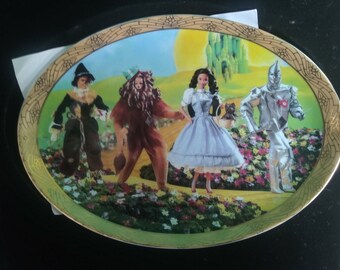 Enesco Wizard of Oz plate and Ornaments