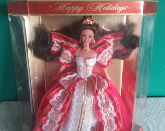 Mattel 1997 Barbie Doll with Presentation Box Special Edition New in box Red dress Gold back Error Green Eyes