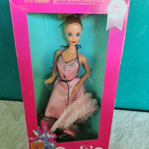 Mattel Parisian Barbie doll vintage Dolls of the World