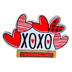 Valentine&#39;s Day XOXO Heart Wood Decor: Office & Home