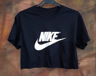 cropped nike tshirt