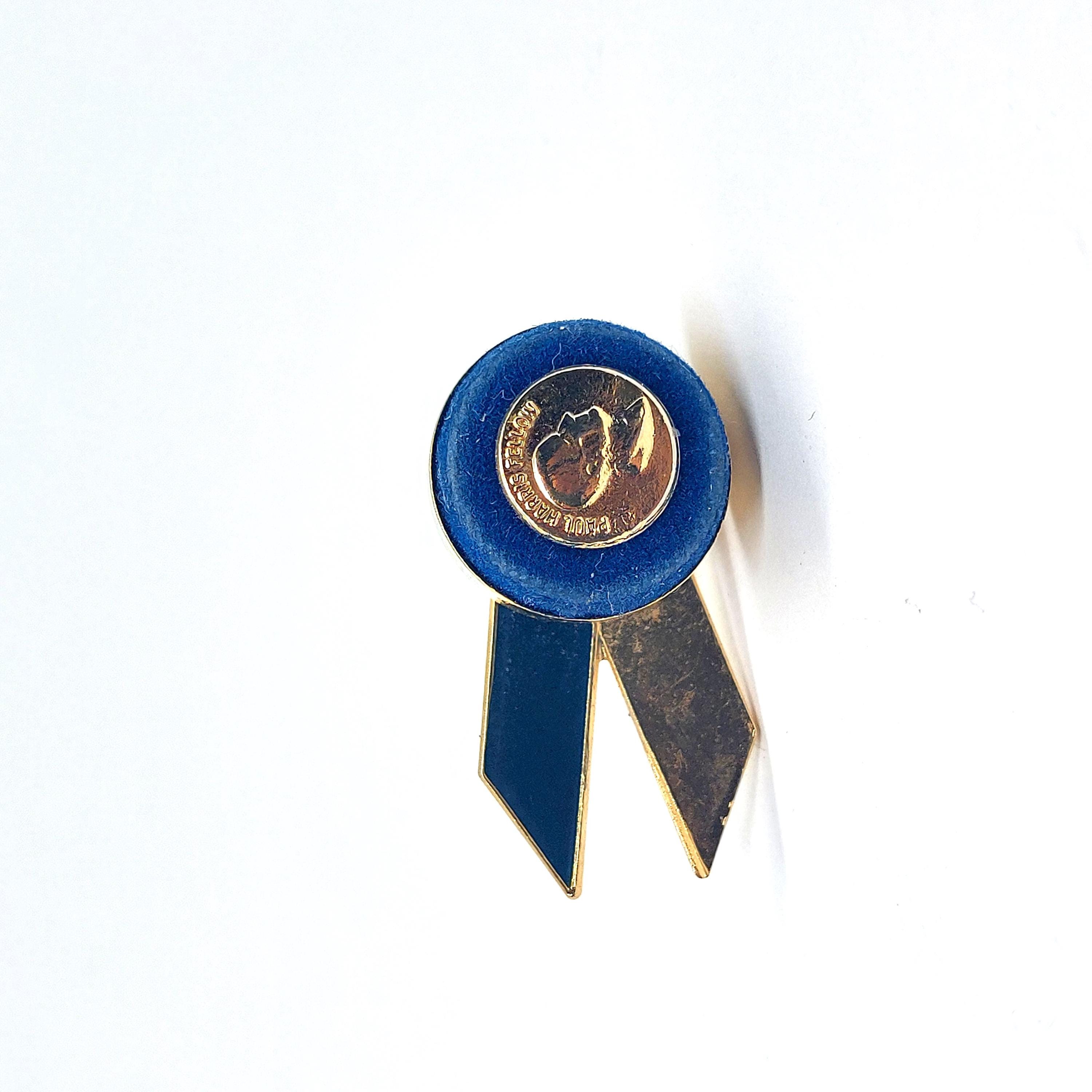 Épingle à Revers Vintage Fédération Américaine Des Musiciens - Ton Or Et Bleu, Occasion Avec Légère Usure