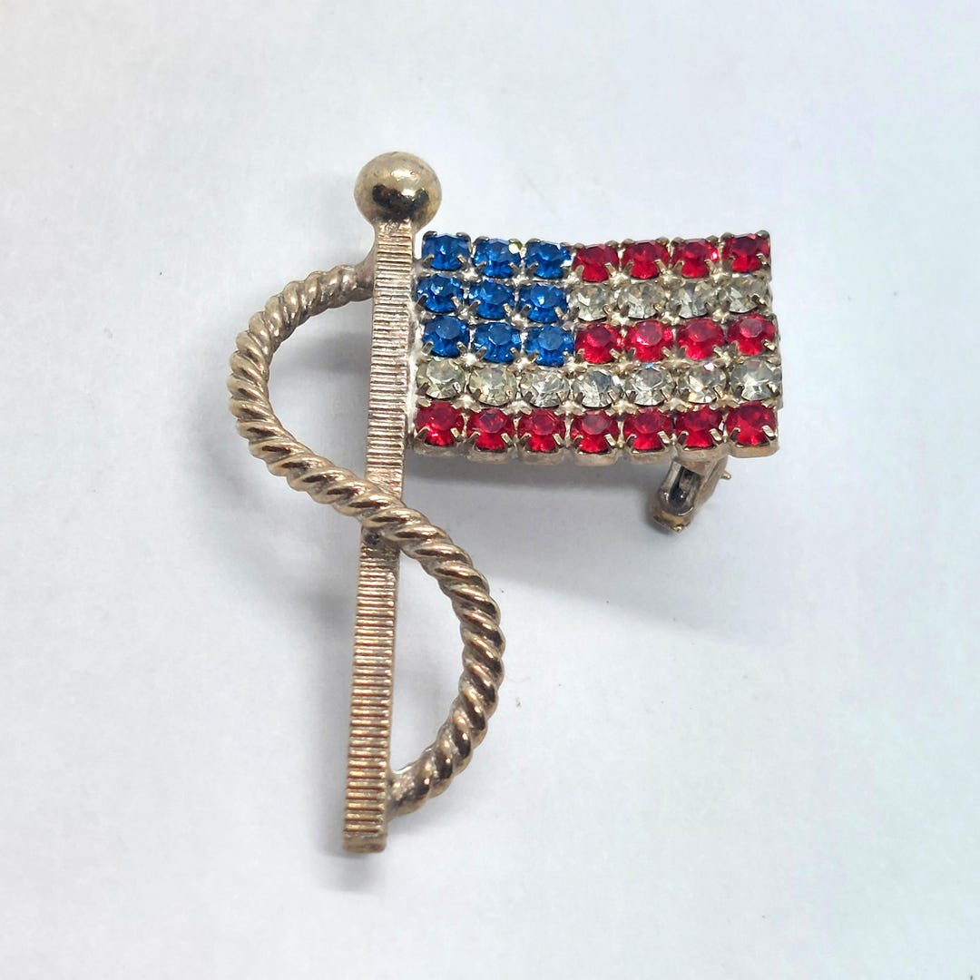 Vintage American Flag Rhinestone Brooch Pin Patriotic USA Crystal Rope ...