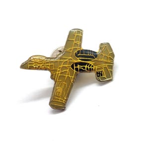 Airplane Jet Pin Vintage Retro Collectors Brooch Aviation Travel Flying Adventur