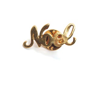 Vintage Noel Pin Christmas Holiday Script Cursive Lettering Word Lapel