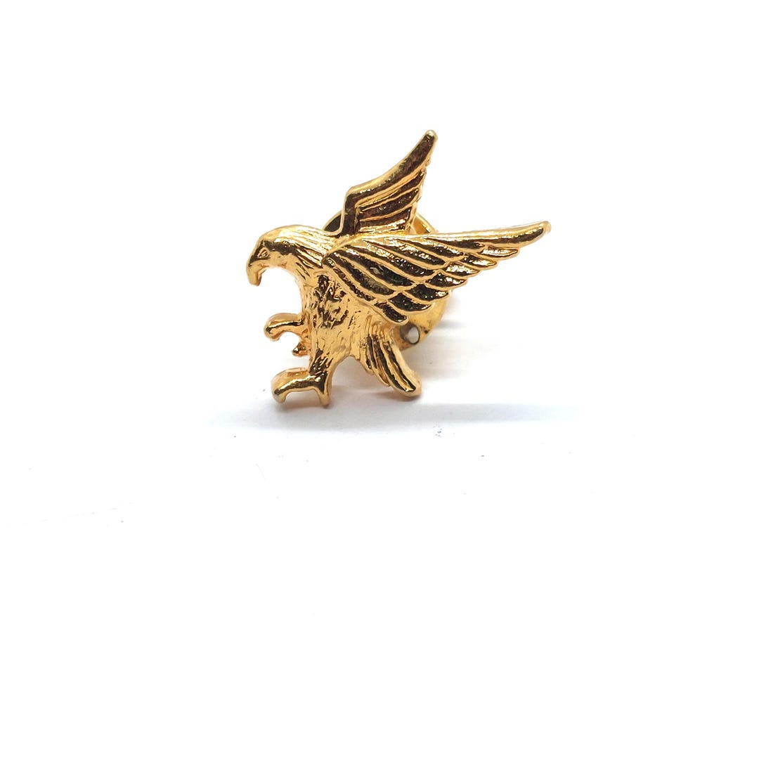 Crescent Hawk Pin Eagle Hawk Falcon Pin Landing Wildlife Nature Lapel Brooch VTG Gold ...