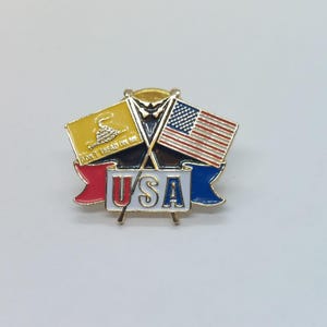 USA Don&#39;t Tread on Me Flags Pin Lapel Enamel Collectible