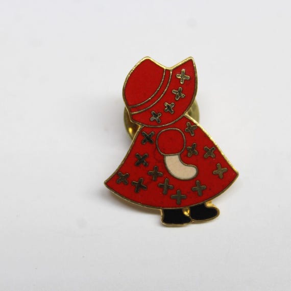 open lace back dress Red Dress Lapel Pin main image 0