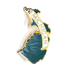 Michigan State Outline Souvenir Lapel Pin Travel Tourism Collectible Vintage