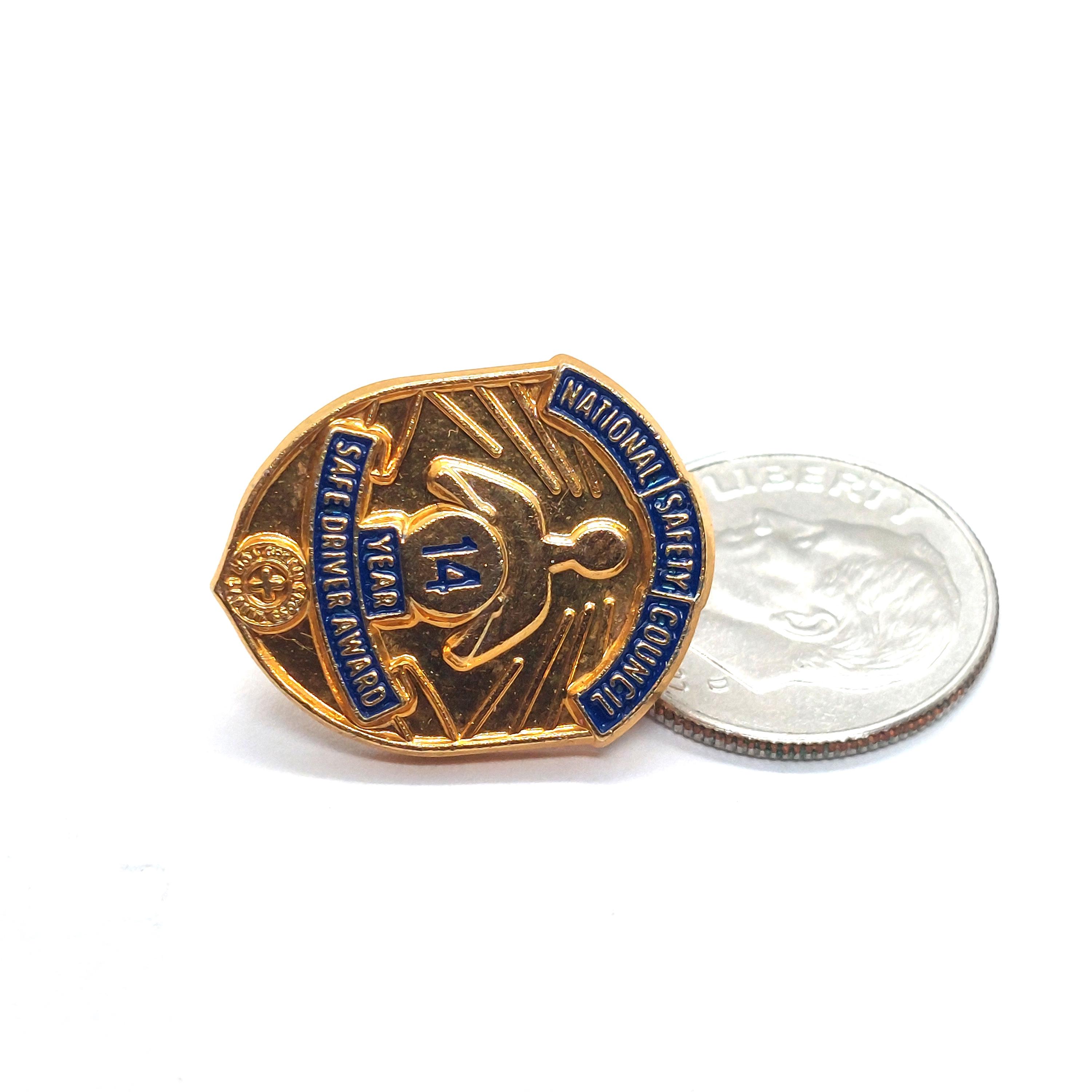 National Safety Council 14 Year Safe Driver Award Pin Lapel Gold 
