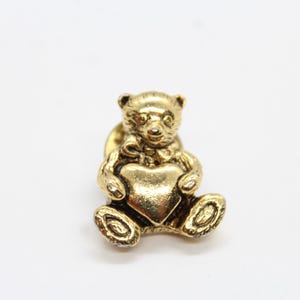 CAMCO Teddy Bear Pin Holding a Heart Gold Tone Love Valentines Lapel